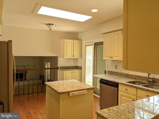 4500 STONE PINE CT, Chantilly, VA 20151