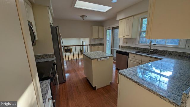 4500 STONE PINE CT, Chantilly, VA 20151