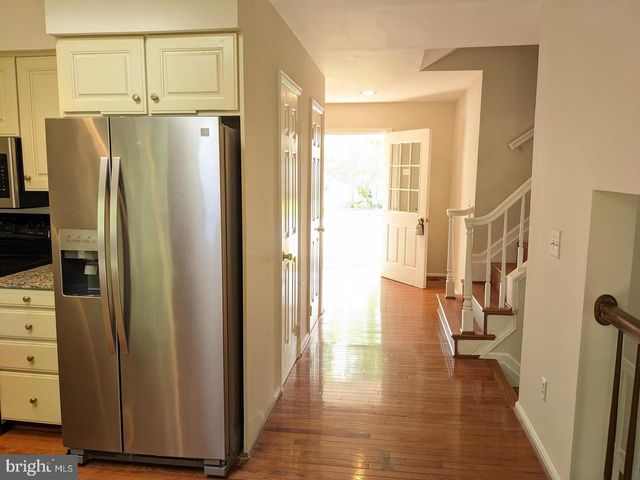 4500 STONE PINE CT, Chantilly, VA 20151