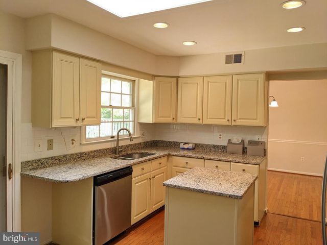 4500 STONE PINE CT, Chantilly, VA 20151
