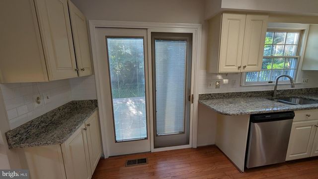 4500 STONE PINE CT, Chantilly, VA 20151