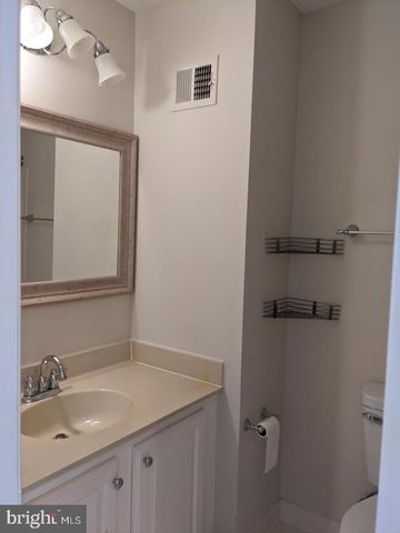 4500 STONE PINE CT, Chantilly, VA 20151
