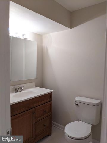 4500 STONE PINE CT, Chantilly, VA 20151