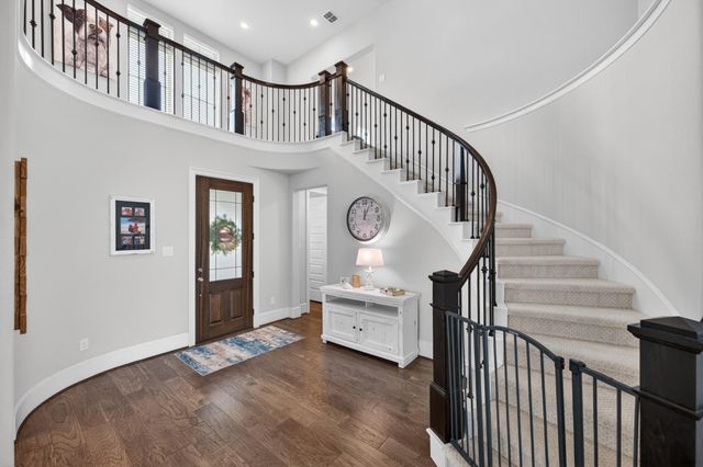 402 San Donato DR, Austin, TX 78738
