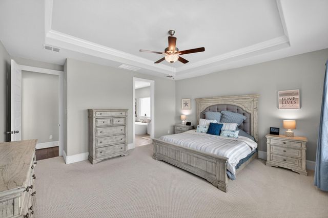 402 San Donato DR, Austin, TX 78738