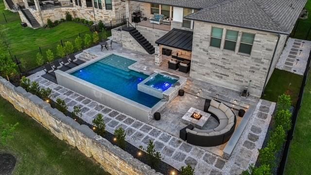 402 San Donato DR, Austin, TX 78738