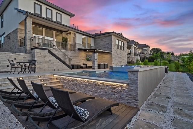 402 San Donato DR, Austin, TX 78738