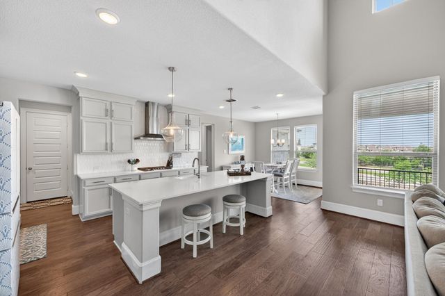 402 San Donato DR, Austin, TX 78738