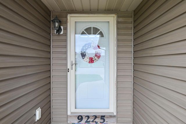 9225 Auburn COURT, Mount Pleasant, WI 53406