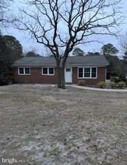 1002 TAUNTON AVE, West Berlin, NJ 08091