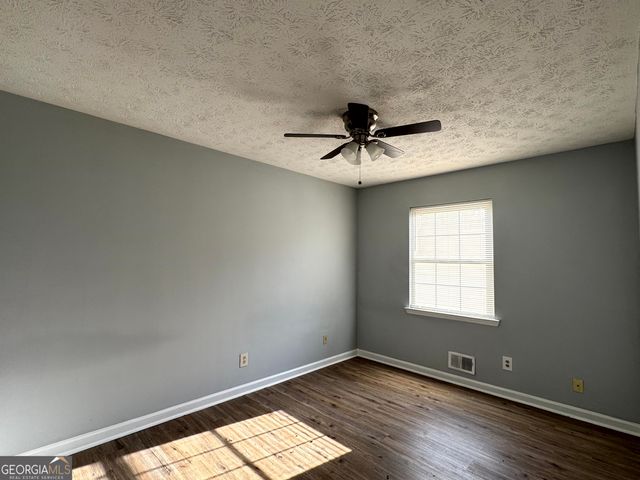 8678 Glenwoods Drive, Riverdale, GA 30274