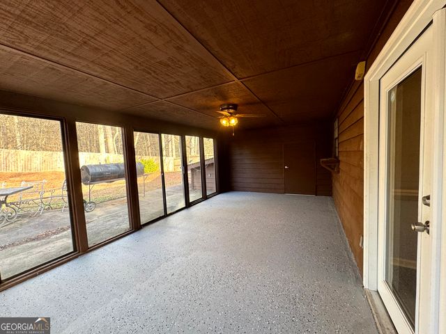 8678 Glenwoods Drive, Riverdale, GA 30274