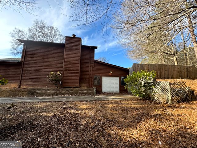 8678 Glenwoods Drive, Riverdale, GA 30274