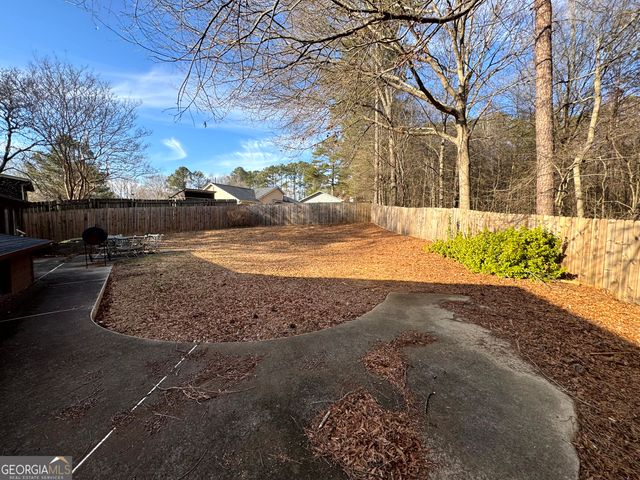 8678 Glenwoods Drive, Riverdale, GA 30274