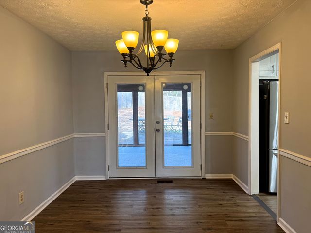 8678 Glenwoods Drive, Riverdale, GA 30274