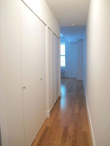 99 John St Apt 404, New York City, NY 10038