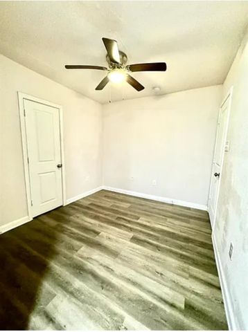 7339 Mountbatten Road, Houston, TX 77033