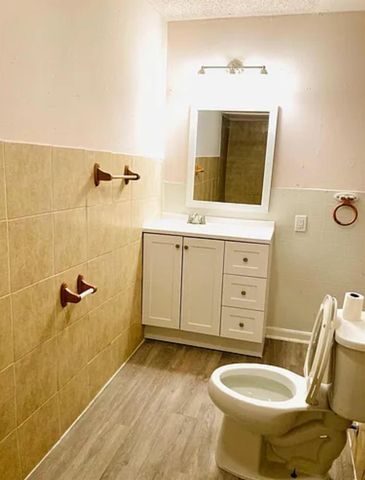 7339 Mountbatten Road, Houston, TX 77033