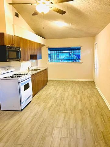 7339 Mountbatten Road, Houston, TX 77033