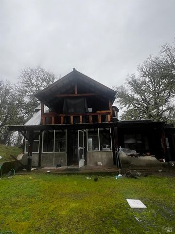 23040 Poonkinney Rd, Covelo, CA 95428