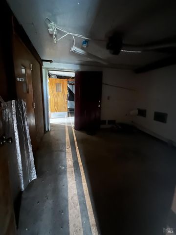 23040 Poonkinney Rd, Covelo, CA 95428