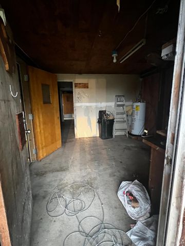 23040 Poonkinney Rd, Covelo, CA 95428