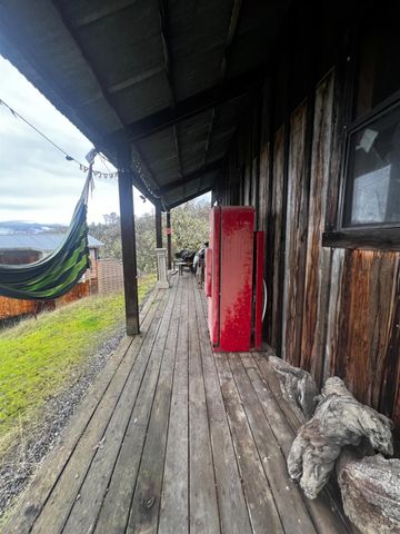 23040 Poonkinney Rd, Covelo, CA 95428