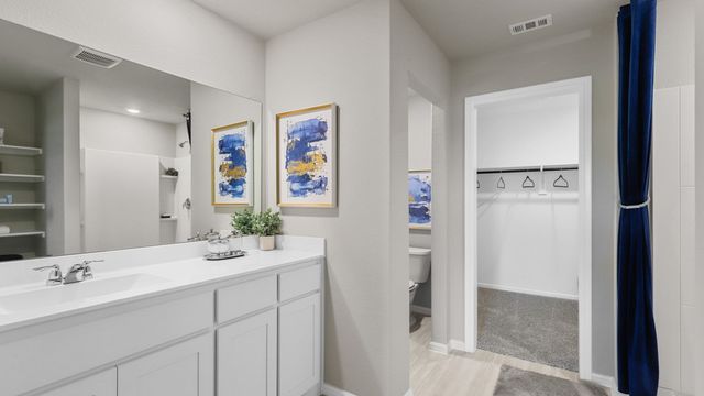 438 LUBBOCK Drive, Azle, TX 76020