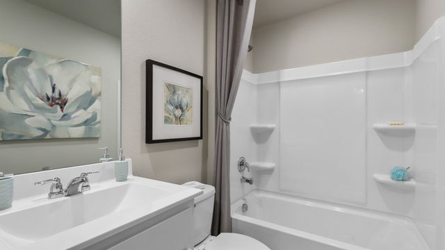 438 LUBBOCK Drive, Azle, TX 76020