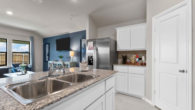 438 LUBBOCK Drive, Azle, TX 76020