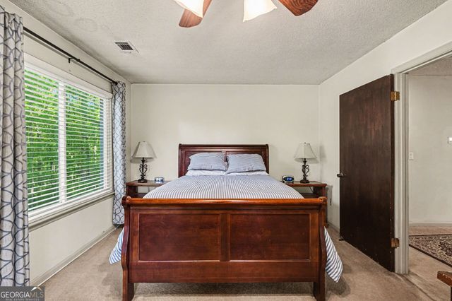 2467 Laurel Ridge Place SW, Conyers, GA 30094