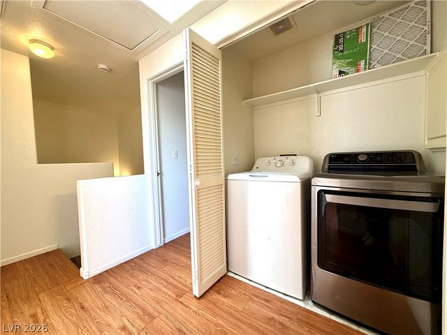 2500 Sierra Bello Avenue 102, Las Vegas, NV 89106