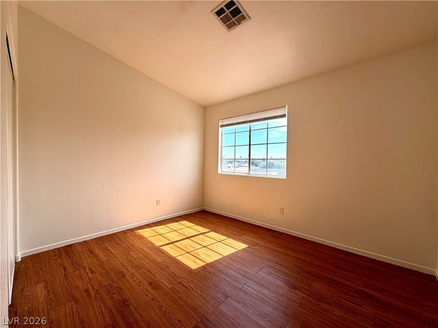 2500 Sierra Bello Avenue 102, Las Vegas, NV 89106