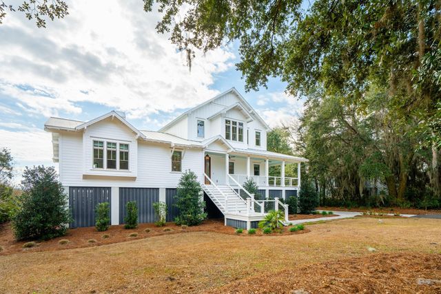 8107 Doar Road, Awendaw, SC 29429