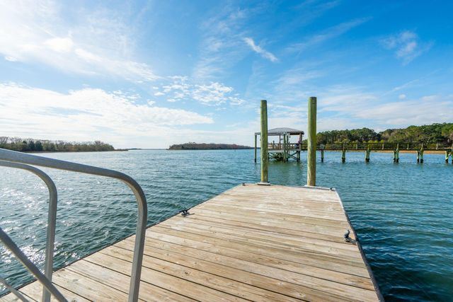 8107 Doar Road, Awendaw, SC 29429