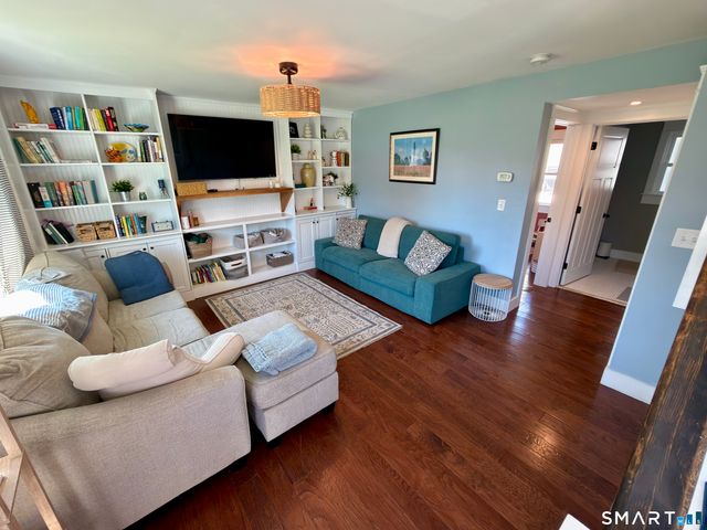 112 Seabreeze Avenue, Milford, CT 06460
