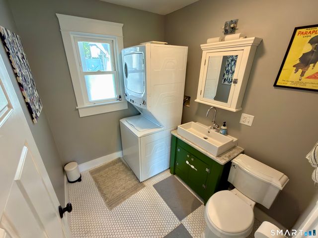 112 Seabreeze Avenue, Milford, CT 06460