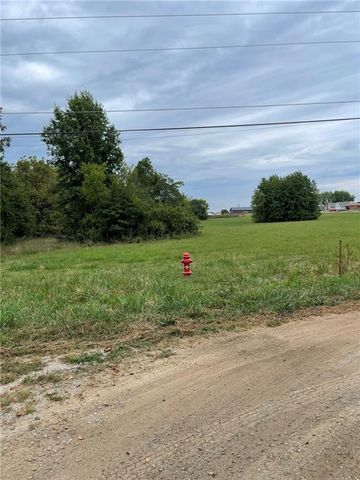 Jackson Street, El Dorado Springs, MO 64744