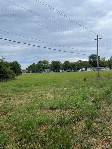 Jackson Street, El Dorado Springs, MO 64744