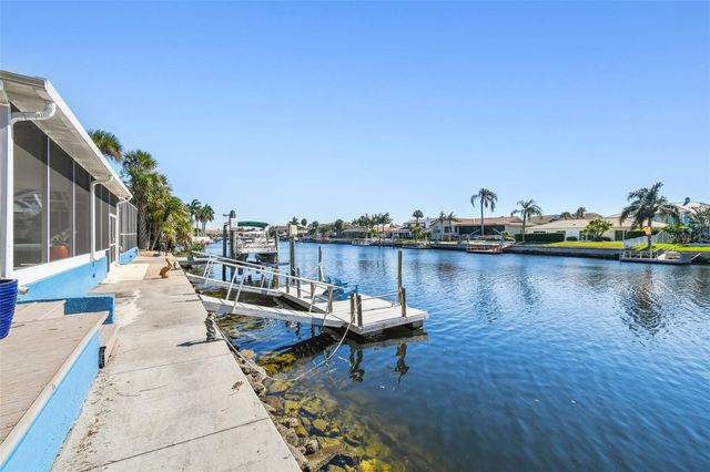 5050 PORPOISE PLACE, New Port Richey, FL 34652