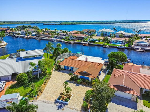 5050 PORPOISE PLACE, New Port Richey, FL 34652