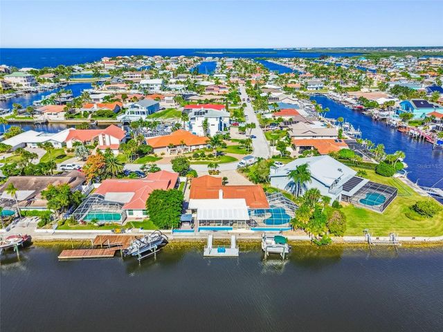 5050 PORPOISE PLACE, New Port Richey, FL 34652