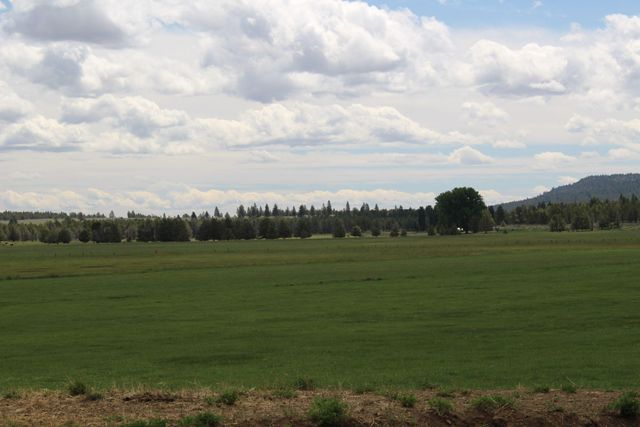 23411 W Langell Valley Road, Bonanza, OR 97623