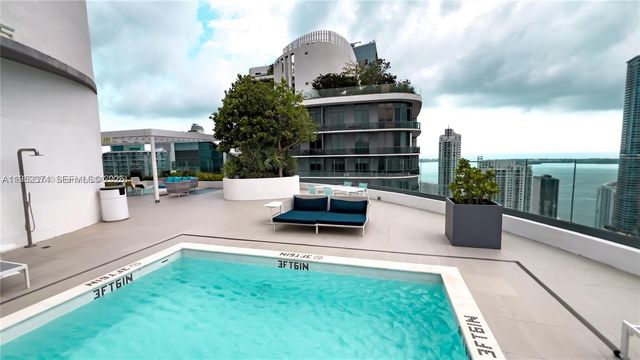 55 SW 9th St 2305, Miami, FL 33130