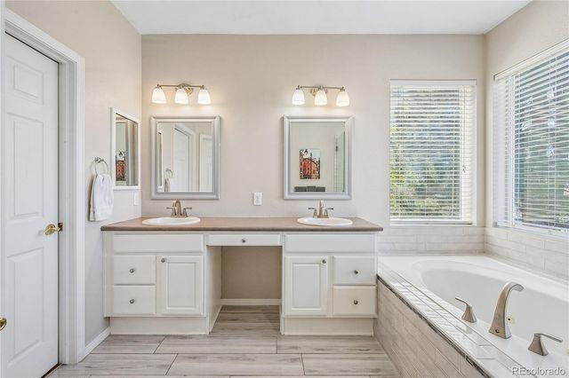 10006 Boca Circle, Parker, CO 80134