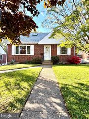 154 WYNDMOOR RD, Havertown, PA 19083