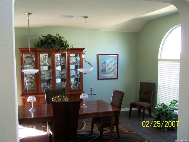 8206 Piney Wood Run, San Antonio, TX 78255