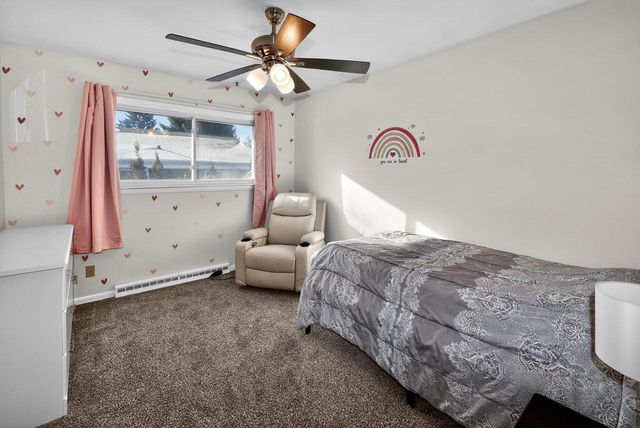 9605 W Fiebrantz AVENUE, Wauwatosa, WI 53222