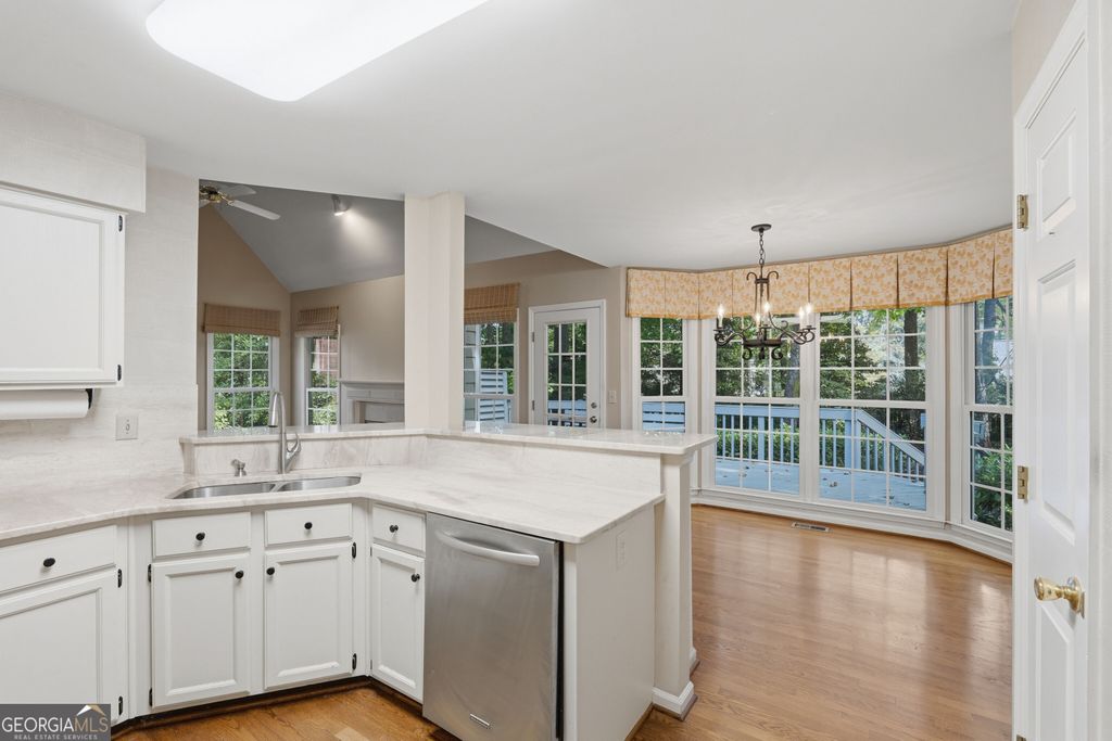 121 Red Oak Lane, Alpharetta, GA 30009 — photo 4