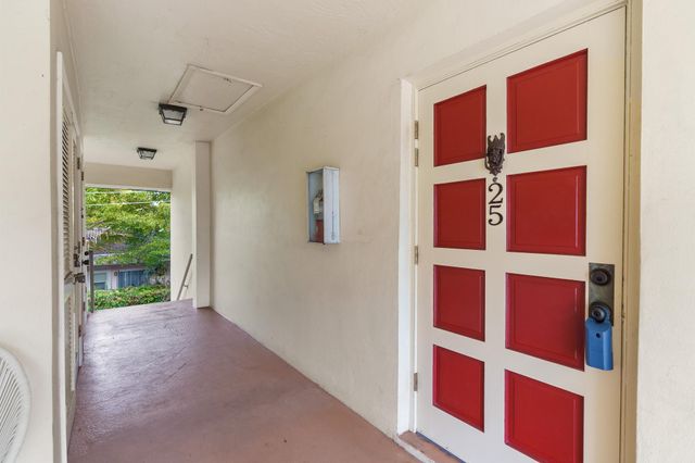 2015 NE 32nd Ct 25, Pompano Beach, FL 33064